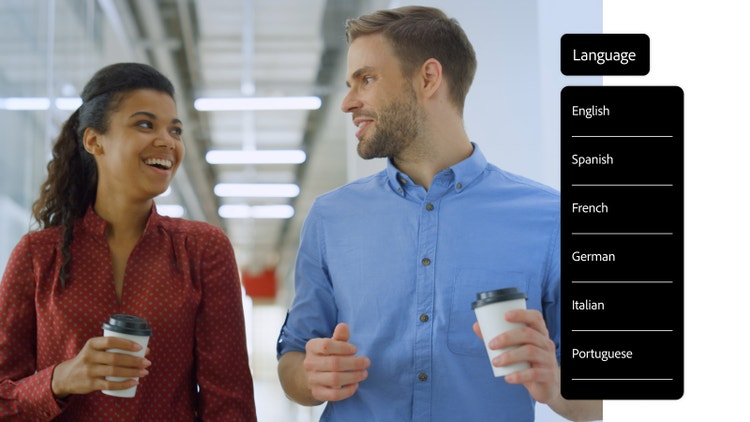 Imagen de un video de capacitación de dos compañeros de trabajo utilizando el traductor de video con IA y la superposición de opciones disponibles de idiomas para la traducción en el lateral