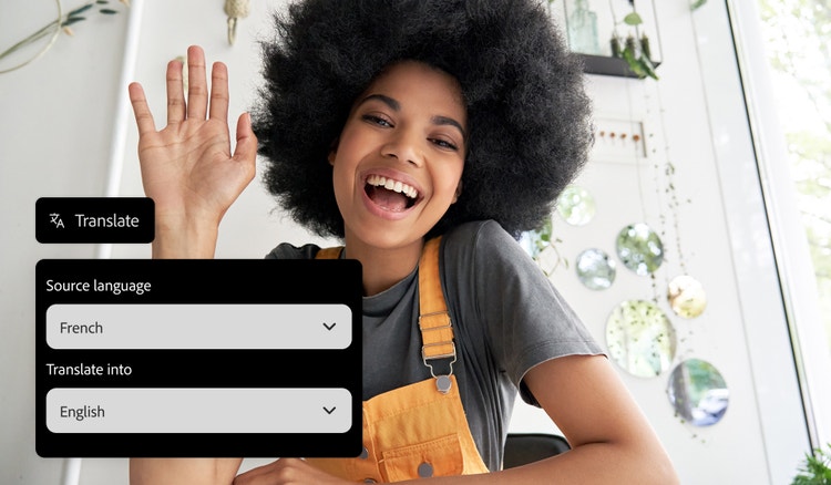 Una joven sonriendo a la cámara con una imagen superpuesta de la herramienta Traducción de audio con IA configurada para traducir del francés al inglés
