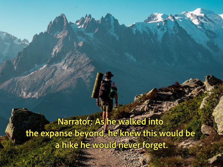 Standbild eines Wanderers auf einem felsigen Bergpfad mit KI-übersetzten englischen Untertiteln.