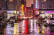Japanese city at night - Night photography tips | Adobe