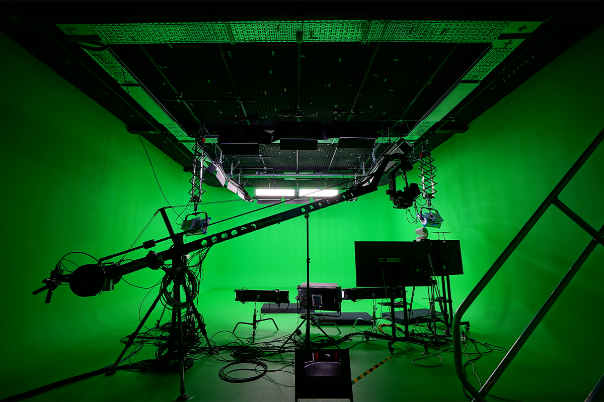 Chroma Key Backgrounds, Green & Blue Screens