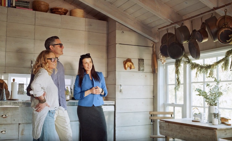 Acrobat Customer Stories - Angi