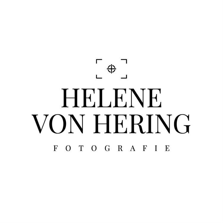 Black and White Lens View Photographer Logo