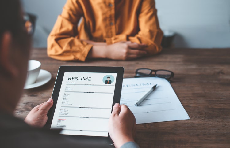Kreativität entfesseln: Wie sieht eine bewerbung aus | Adobe Express