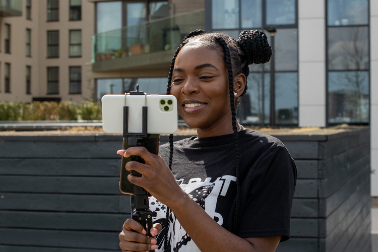 So nimmst du ein Video in Zeitlupe mit dem iPhone auf | Adobe Express