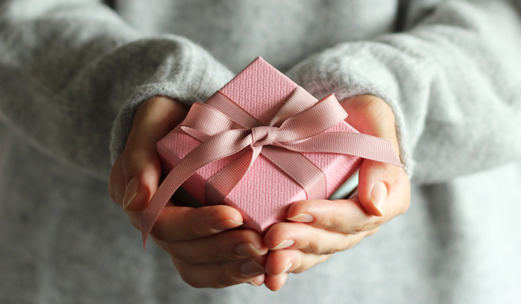 Geschenkideen zum Valentinstag: Von DIY bis personalisiert