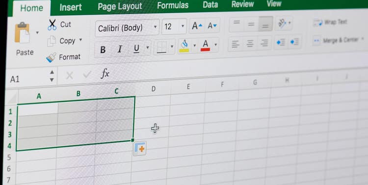 La imagen muestra una sección de una hoja de cálculo en Excel.