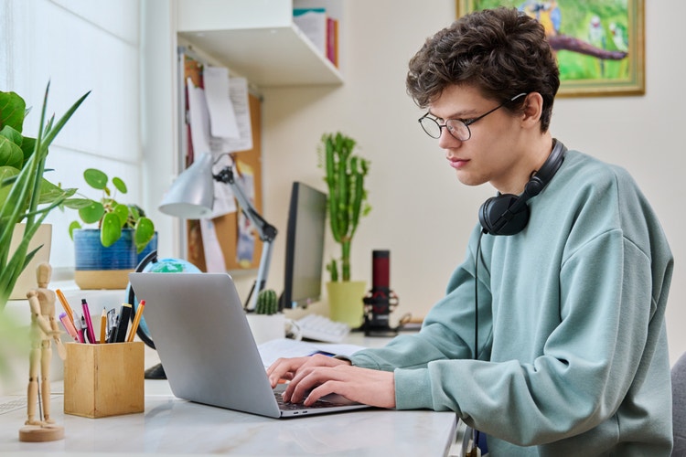 Turbocharge K–12 creativity with new generative AI features in Adobe Express for education