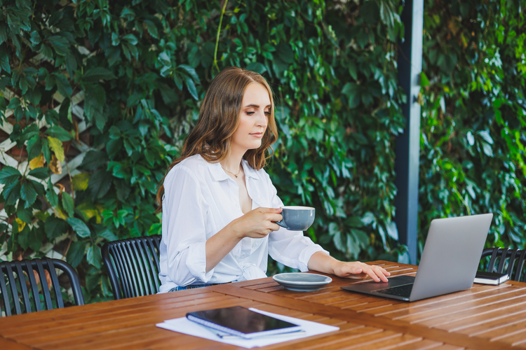 9 practical tips for writing headlines that get clicks | Adobe