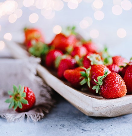 Fraises photographiées avec une faible profondeur de champ