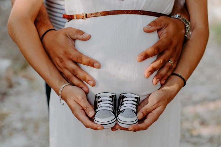 Idées originales pour annoncer une grossesse à sa famille et ses amis