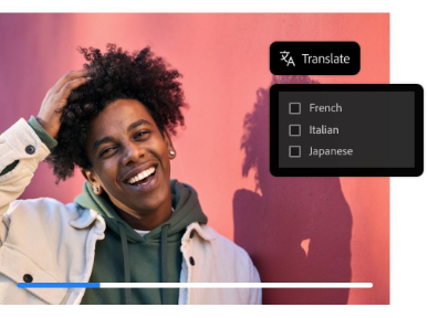 Gambar diam dari video yang menunjukkan seorang pria muda di depan dinding merah dan pilihan bahasa terjemahan video AI.