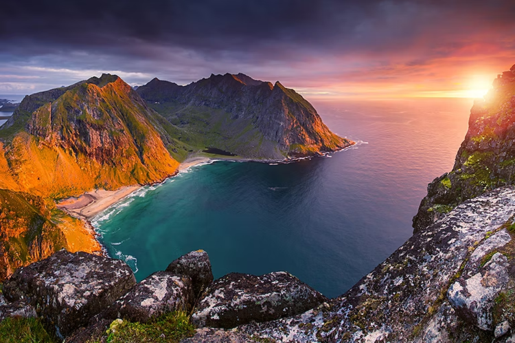 Isole Lofoten al tramonto scattate con apertura bassa