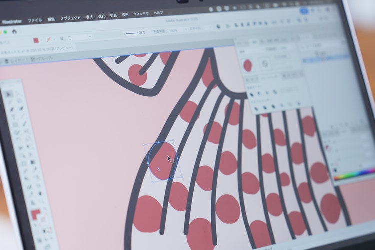 Illustratorは対話をしながらデザインを完成へと導く、道標のような存在