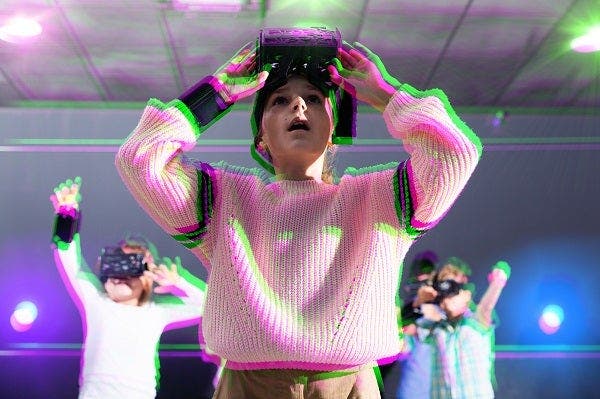 3D 안경으로 보는 듯한 입체 사진을 만들어 보세요