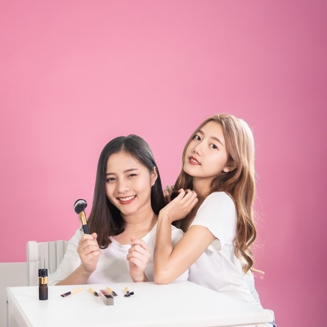 이제 포토샵 정규 앱에서 생성형 채우기를 경험하세요