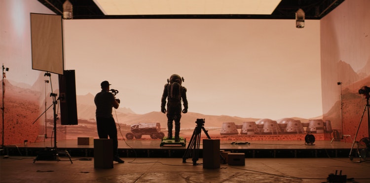 Larawan ng ginagawang pelikula tungkol sa kalawakan