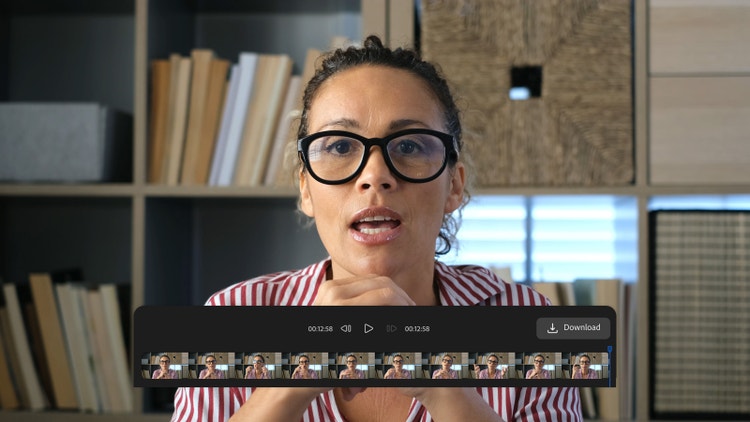 Ofiste yapay zeka destekli video çeviri araçlarını kullanan kadının video karesi ve zaman çizelgesi düzenleme arabirimi kaplaması