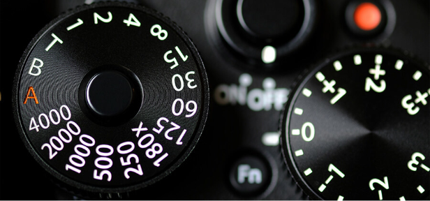 Диск регулювання ISO на цифровій камері