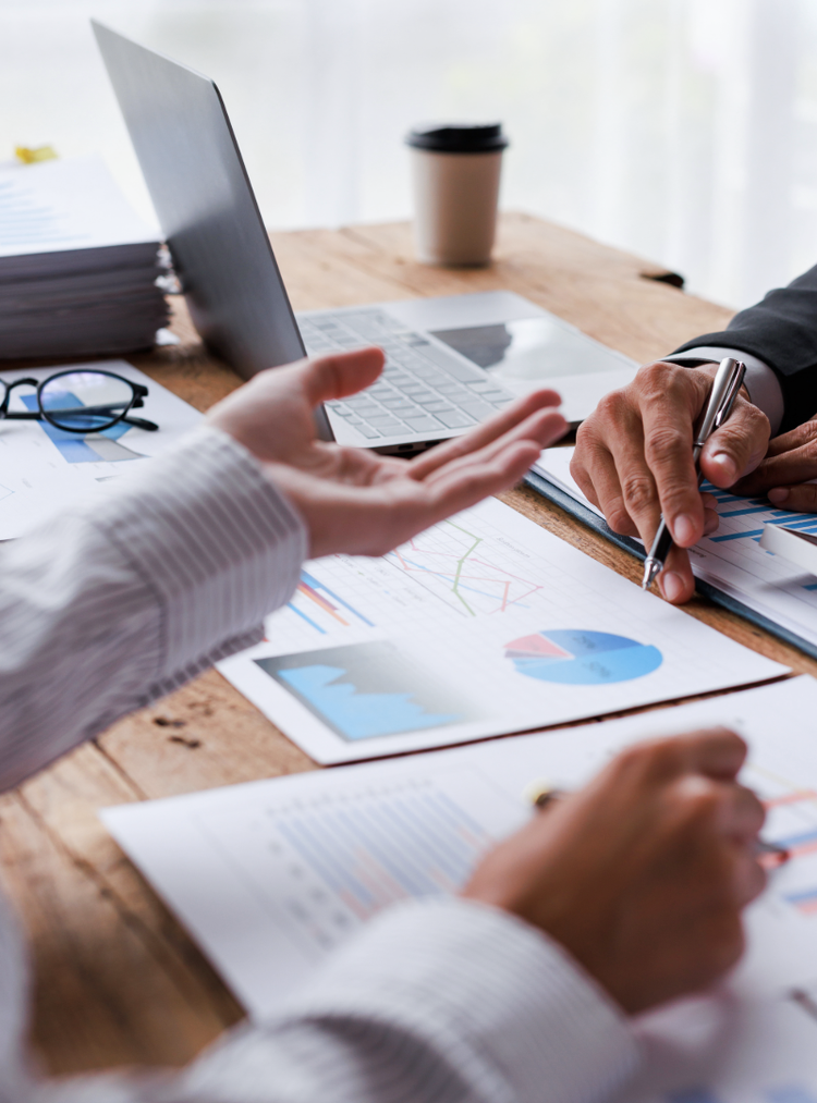 How to create a sales strategy presentation in 8 steps