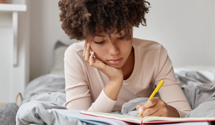 How to start an essay in 4 steps