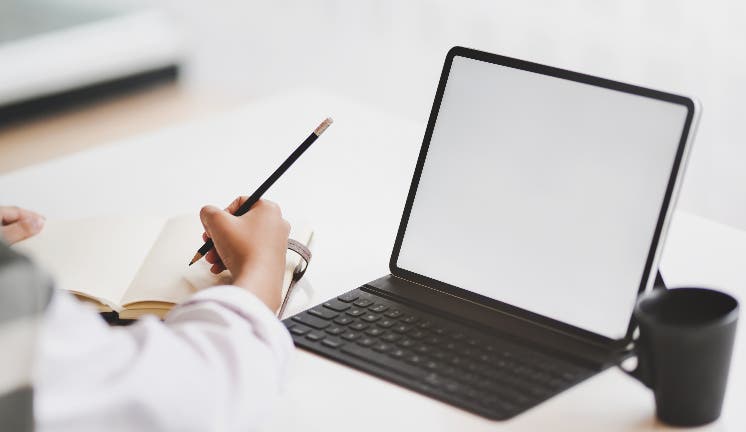 How to end a letter of application