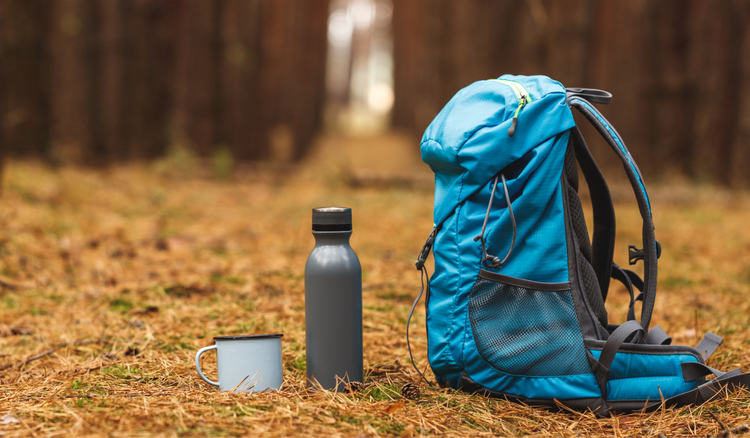 Personalised travel mugs: How to design and sell online