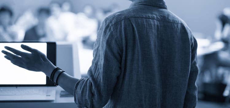 Crafting an effective pitch deck for your business | Adobe Express